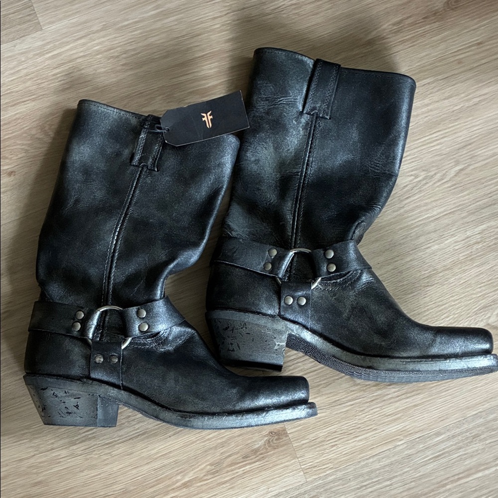 Frye Harness boots 9.5 men’s, black metallic. New with tags, no box.